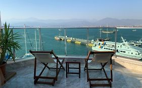 Exclusive Terrace Suite At Marina